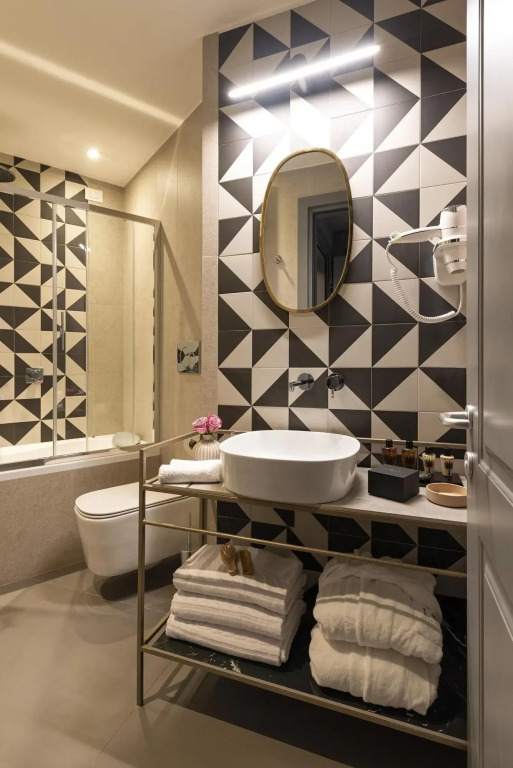 Loly Boutique Hotel