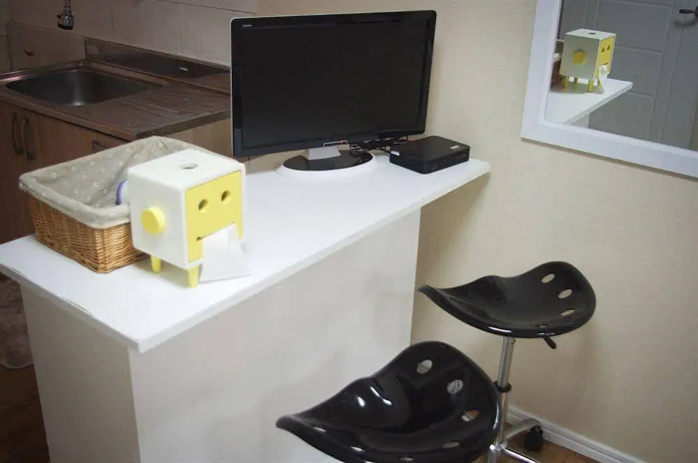 Mr. Egg House