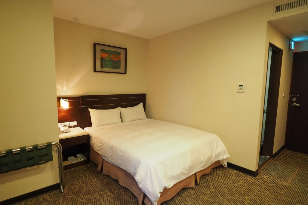 Young Soarlan Hotel - Tainan