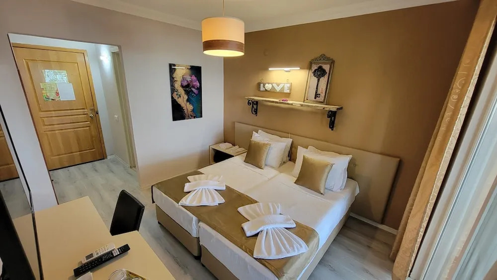 Güneş Otel