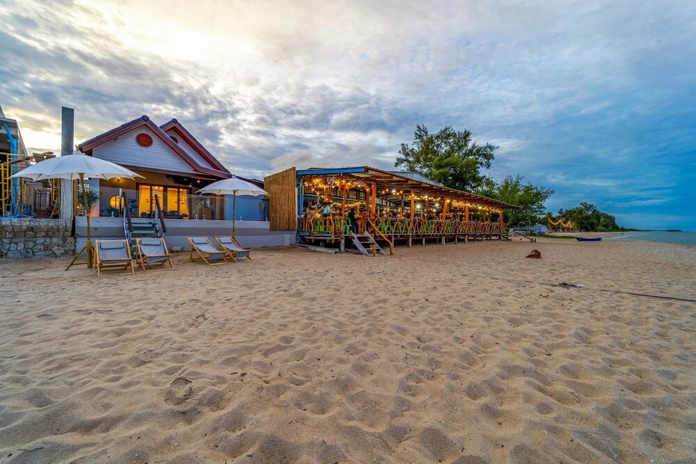 Beach Front Villa with 3 Bedrooms - CA3
