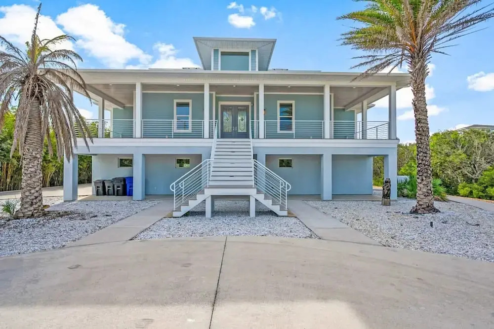 400 Steps to Sand Waterfront Luxury w Dock Pool