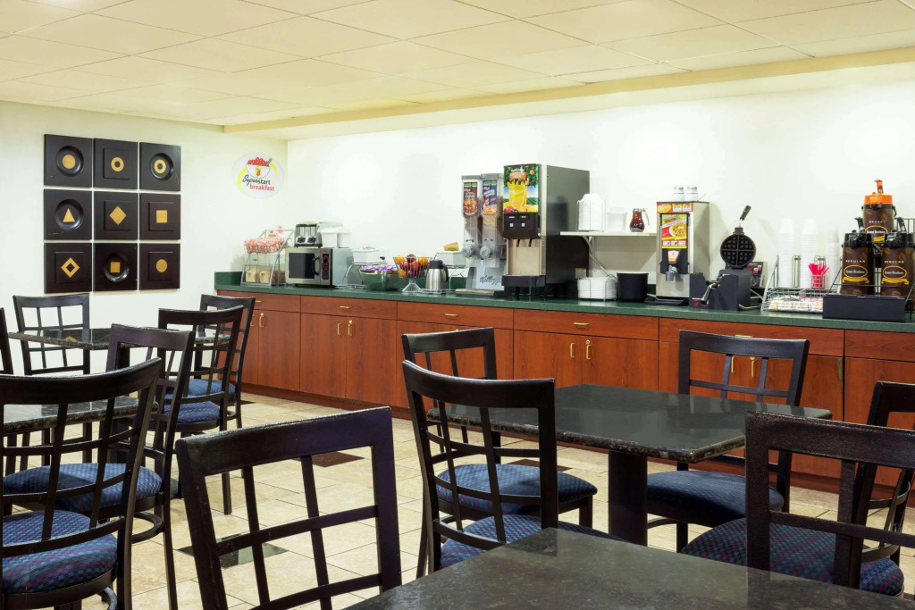 Rodeway Inn & Suites Chandler - Phoenix South I-10