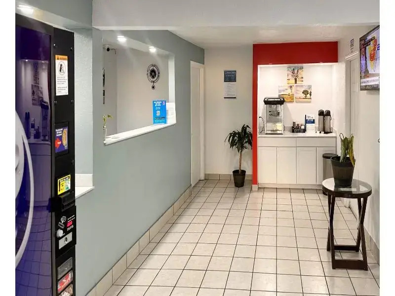 Motel 6 Borger, TX Boom Town