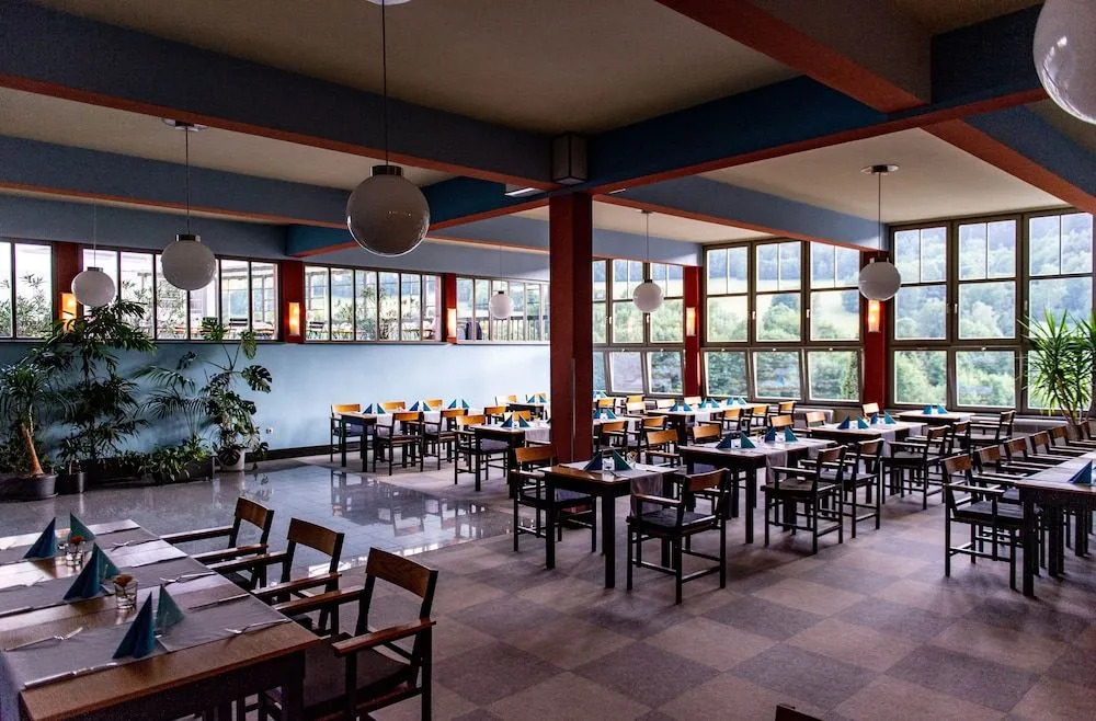 Haus des Volkes - Das Bauhaushotel