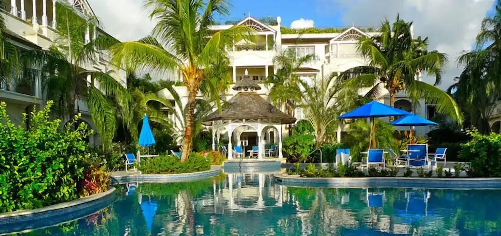 Schooner Bay 105