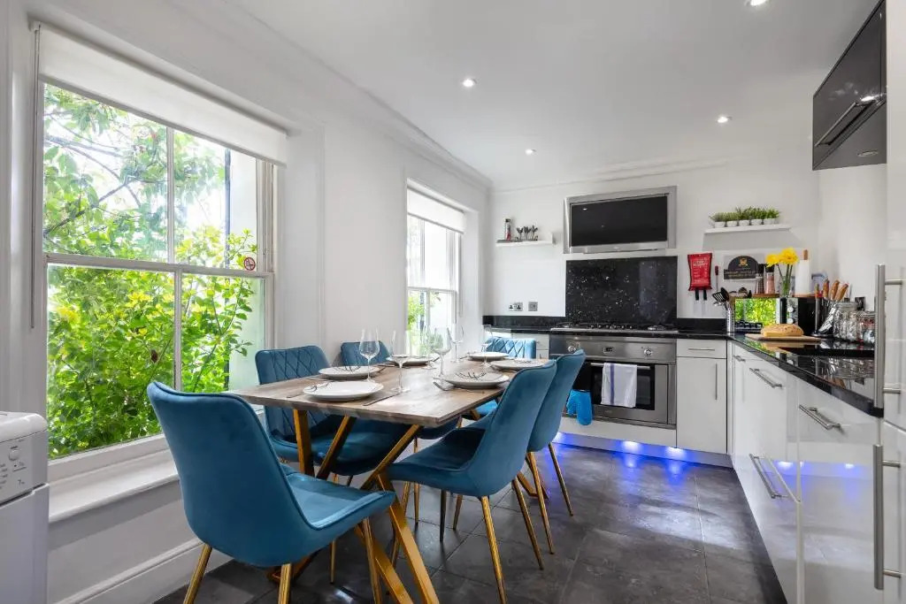 Castle Properties: The Duchess, 3 Bed Family cottage