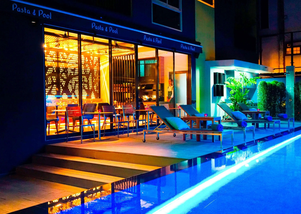 LiT BANGKOK Hotel