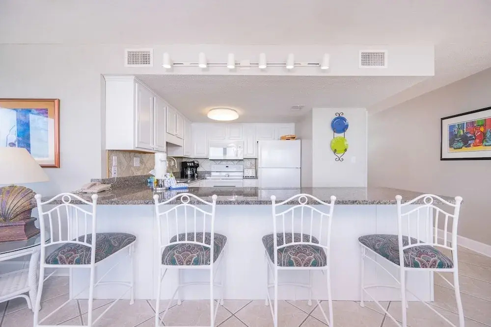 Island Winds West 380 3 Bedroom Condo