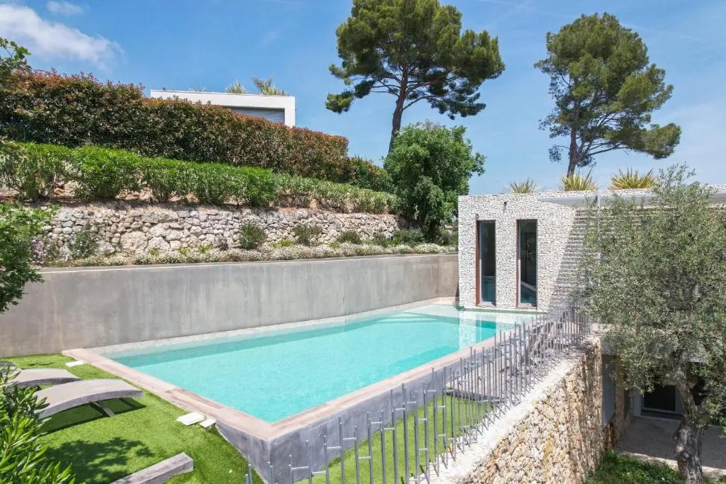 SERRENDY CALIFORNIA-STYLE HOUSE Swimming pool absolute calm!