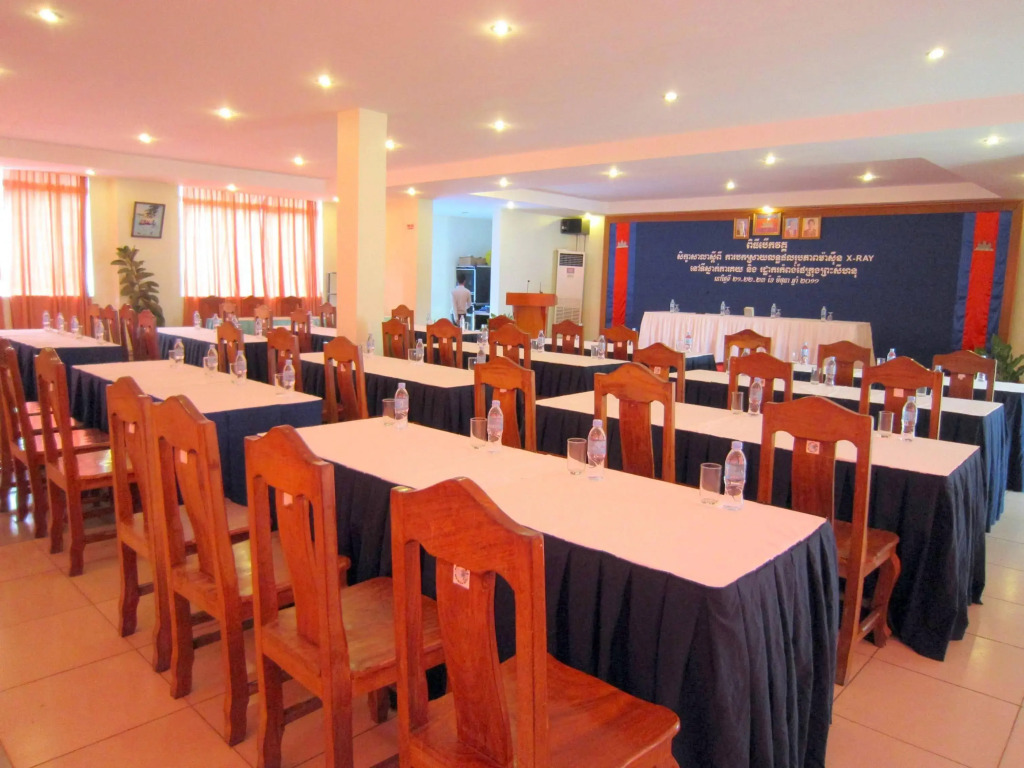 New Beach Hotel