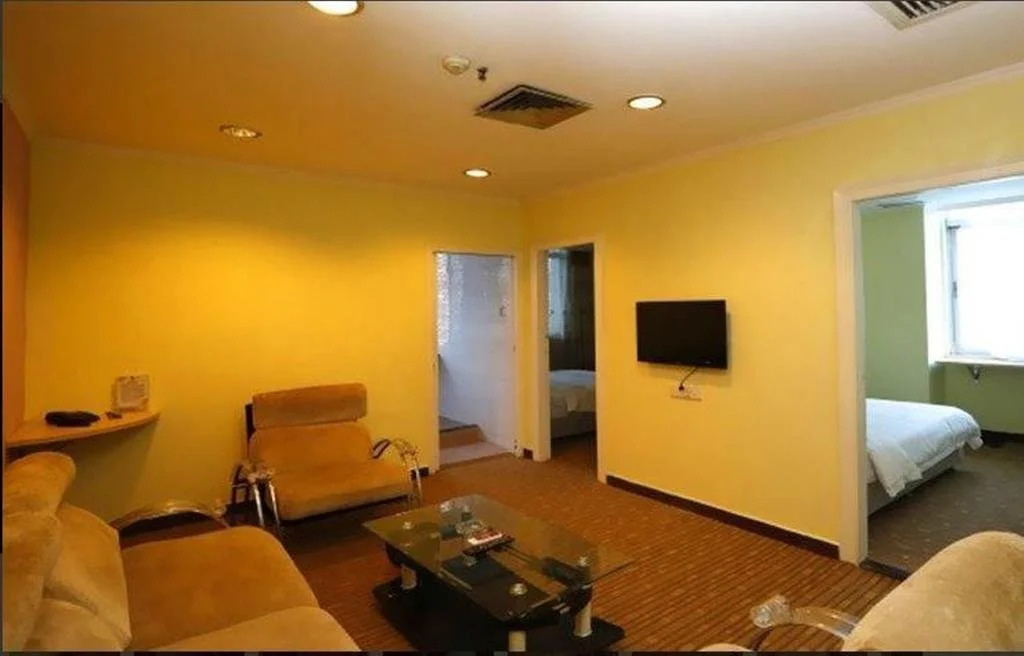 Shenzhen Clownfish Hotel