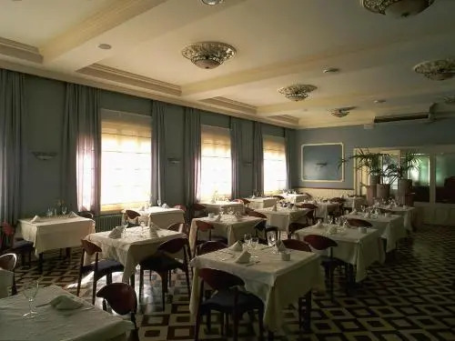 Hotel Robert