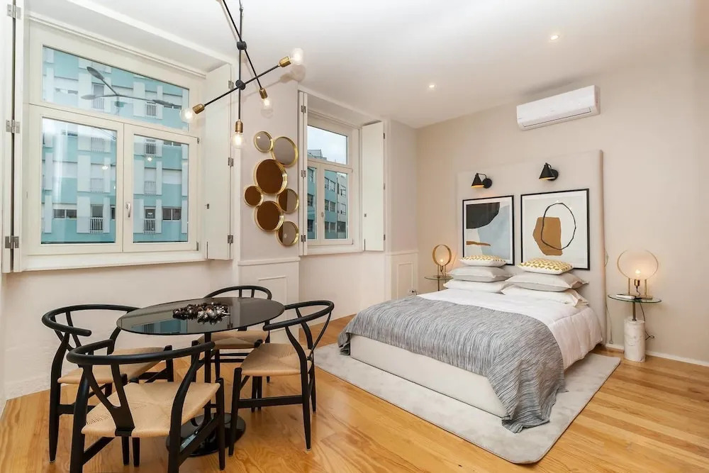 Porto Fancy Deluxe Apartment by GuestReady