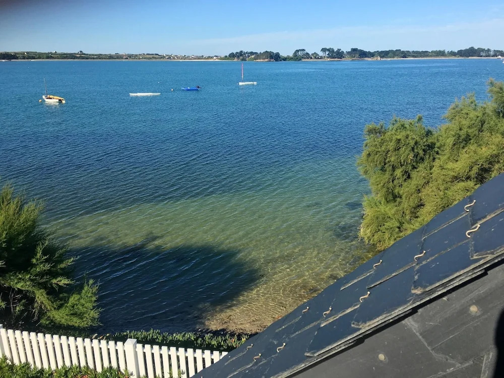 House With 3 Bedrooms in Roscoff, With Wonderful sea View, Enclosed Ga