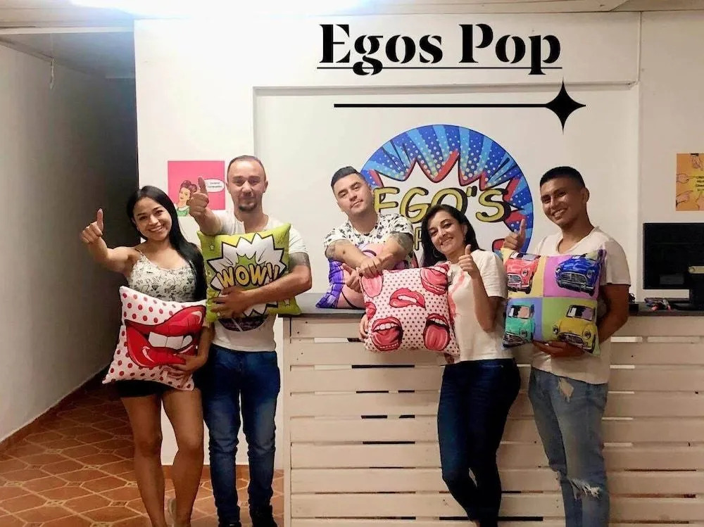 Casa Egos Pop Laureles