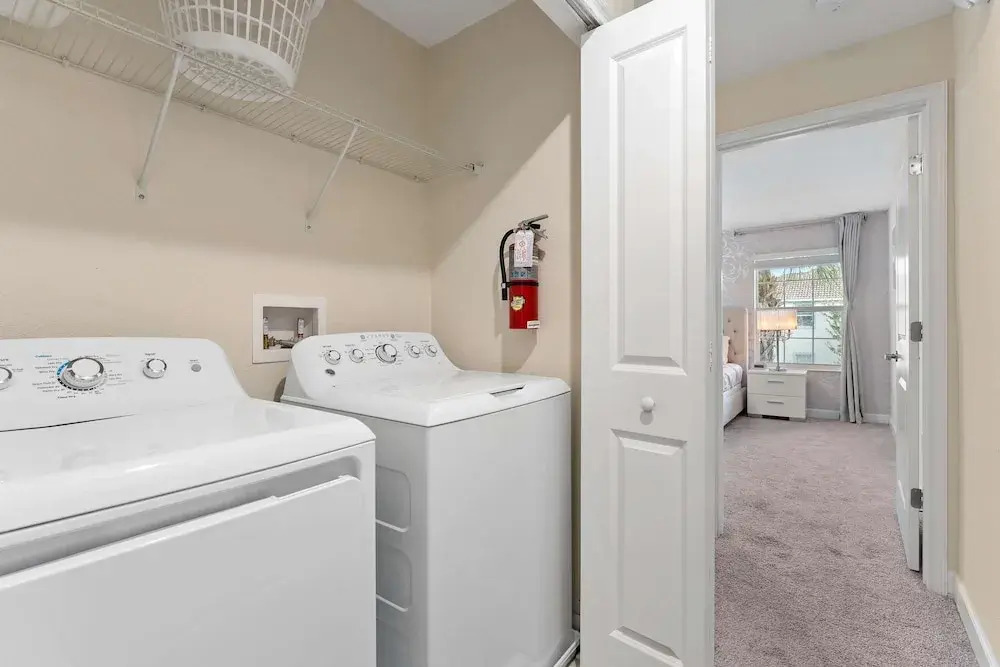 Themed Mickey Bedroom 4BR up to 8 People