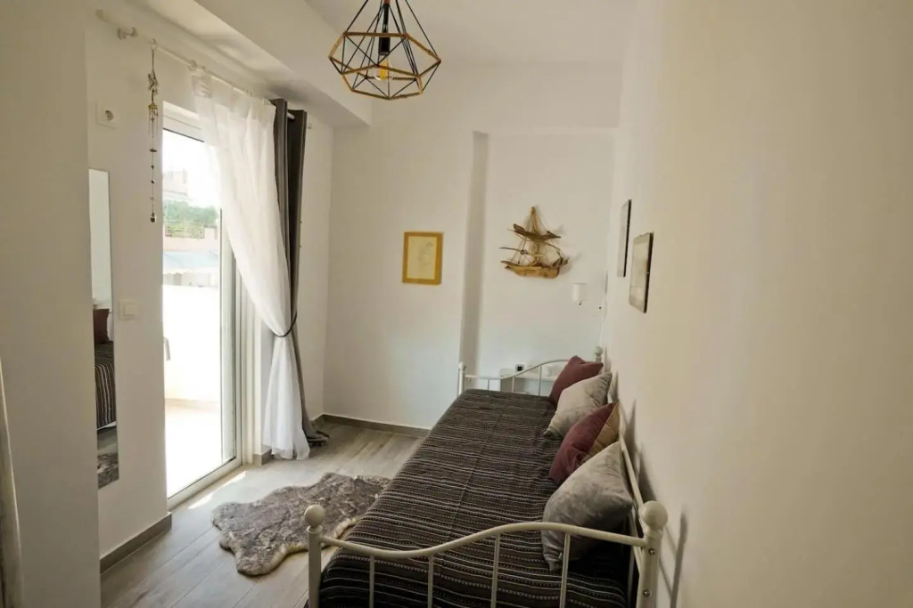 Central Apartment 2’ To Metro