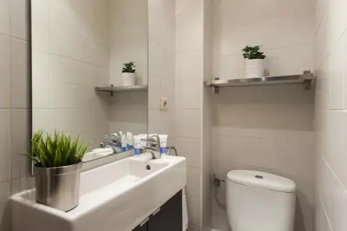 Friendly Rentals Botero II