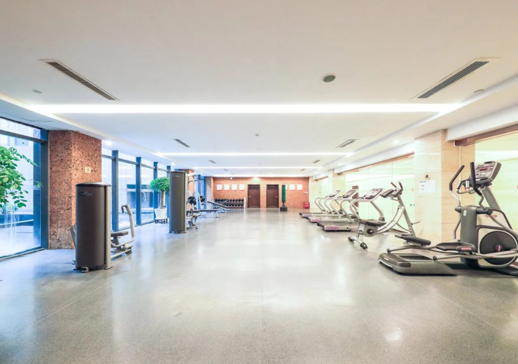 White Horse Lake Jianguo Hotel