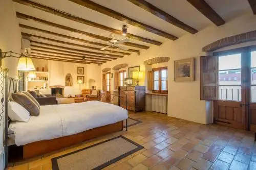 Can Felip Apartments