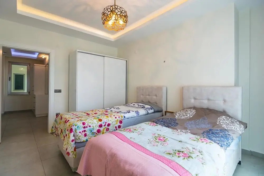Seven Stars Apartments