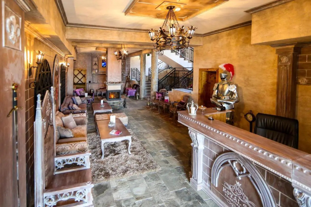 Royal Valentina Castle