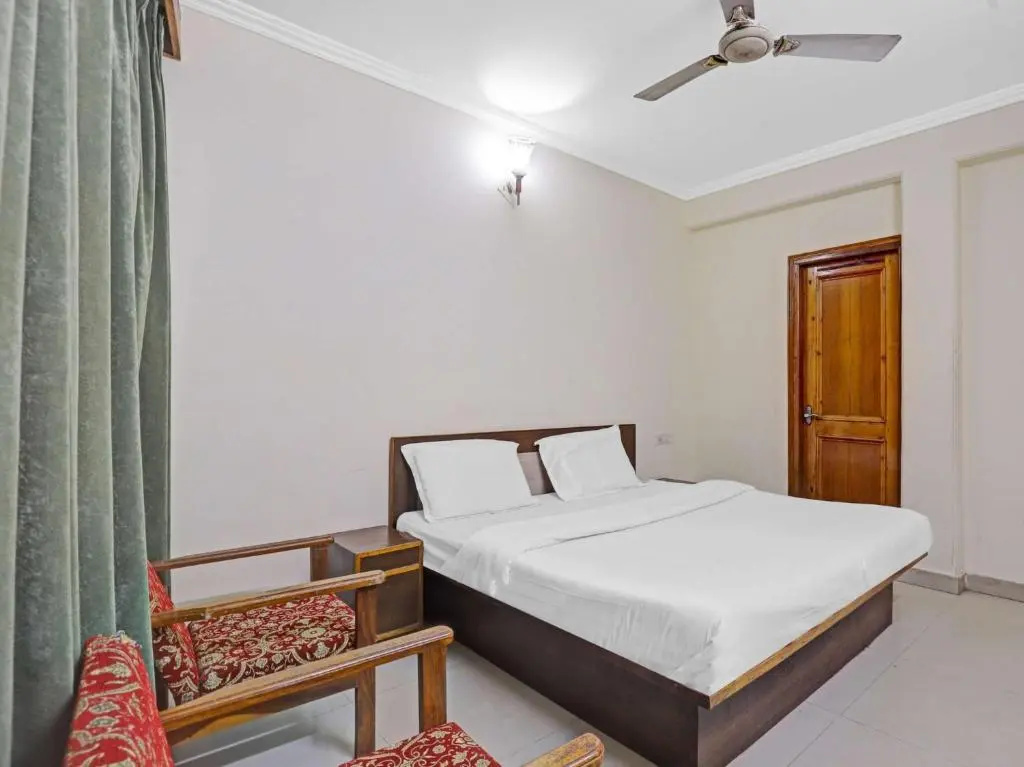 OYO 84081 Hotel Suhani Katra