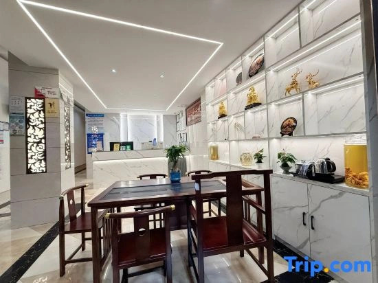 Jingan Fashion Hotel (Yuxi Zhujin Road Passenger Transport Station)