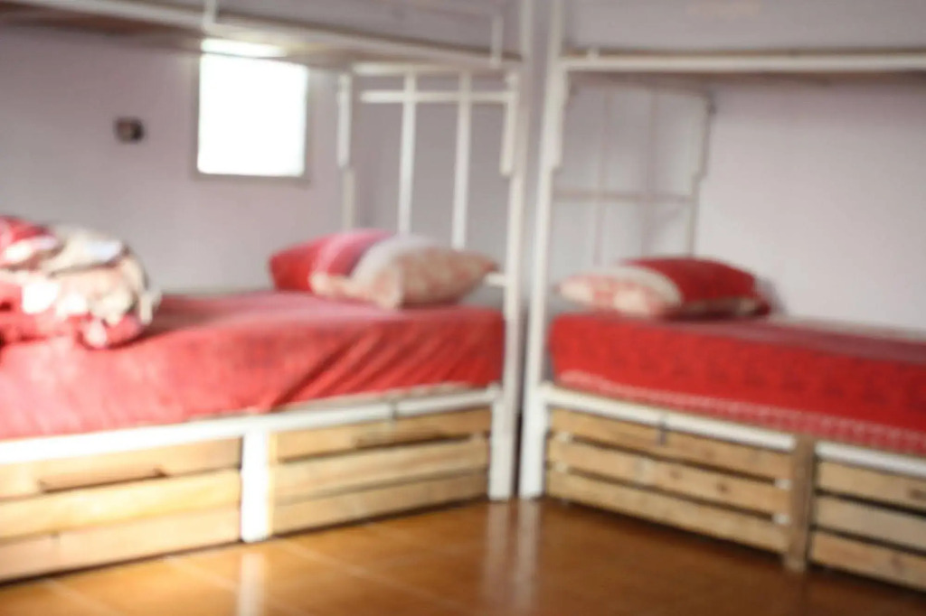 Al Yakhour Hostel