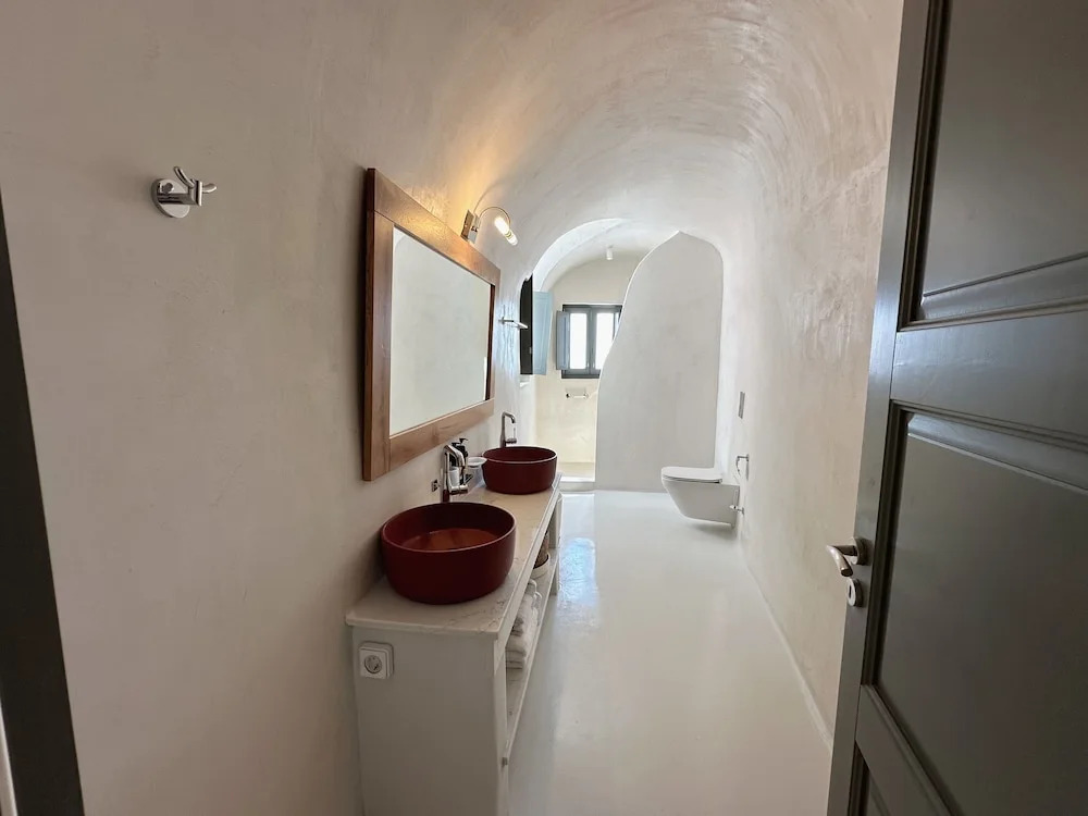 Dagaz Suites