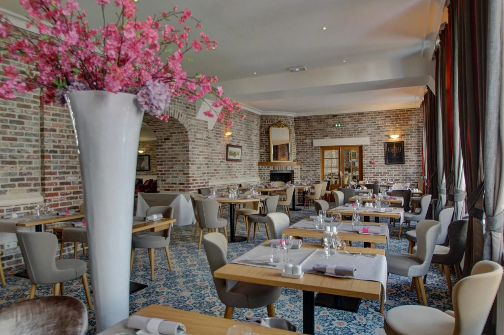 LUnivers Arras by Elema Hotels ex Hôtel de lUnivers Arras