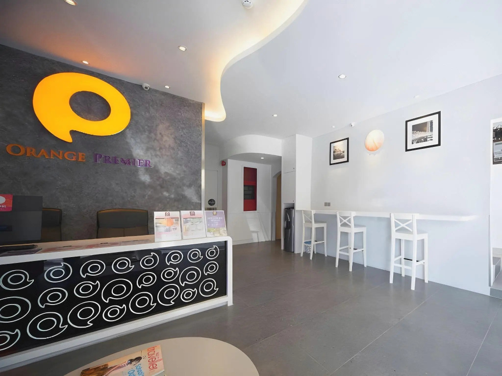 OYO 278 Orange Premier Hotel