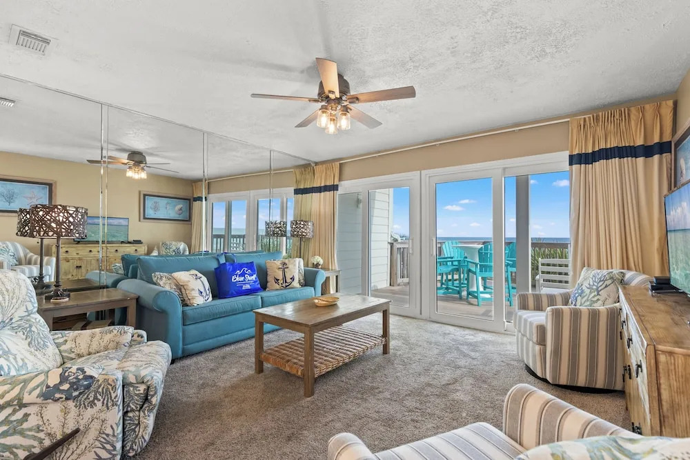 Breathtaking Views from Gulf Front 2 Bd / 3 Ba Townhome
