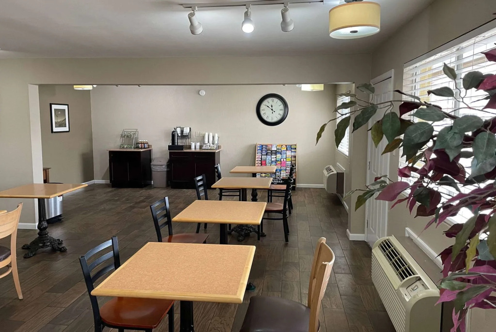 Red Lion Inn & Suites Junction City