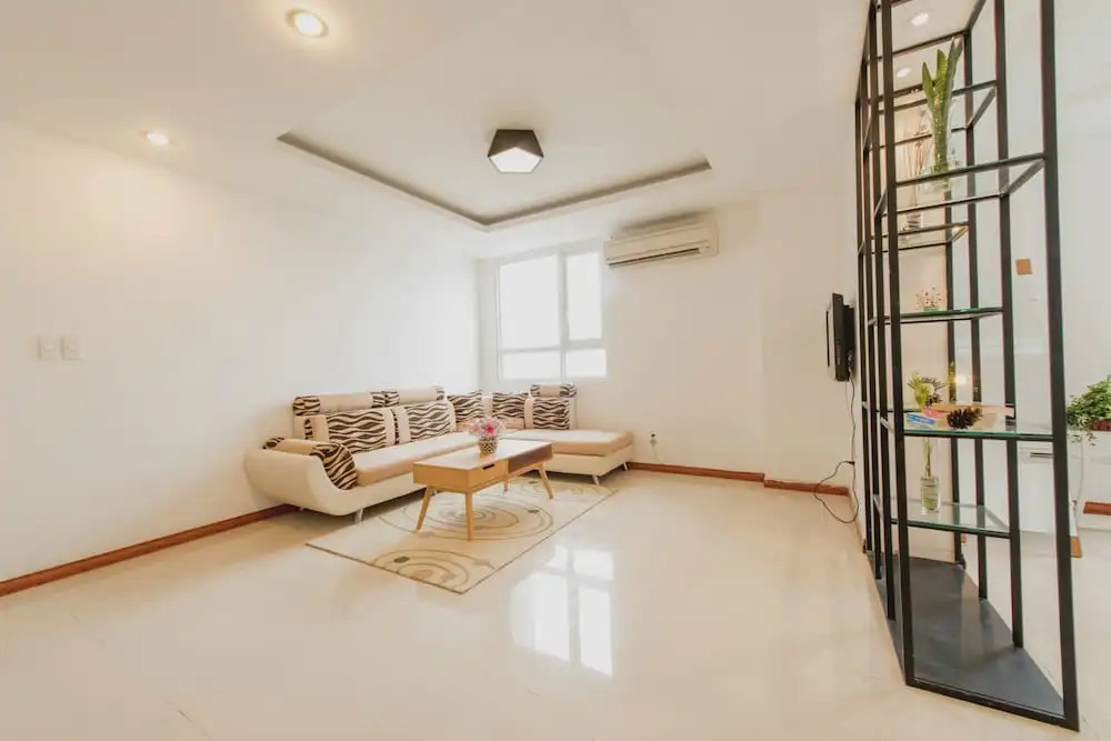 Le Soleil Central River View 3BR Apartment