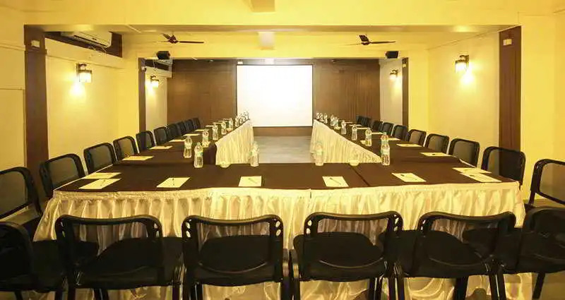 OYO Premium Thane Wagle Industrial Estate