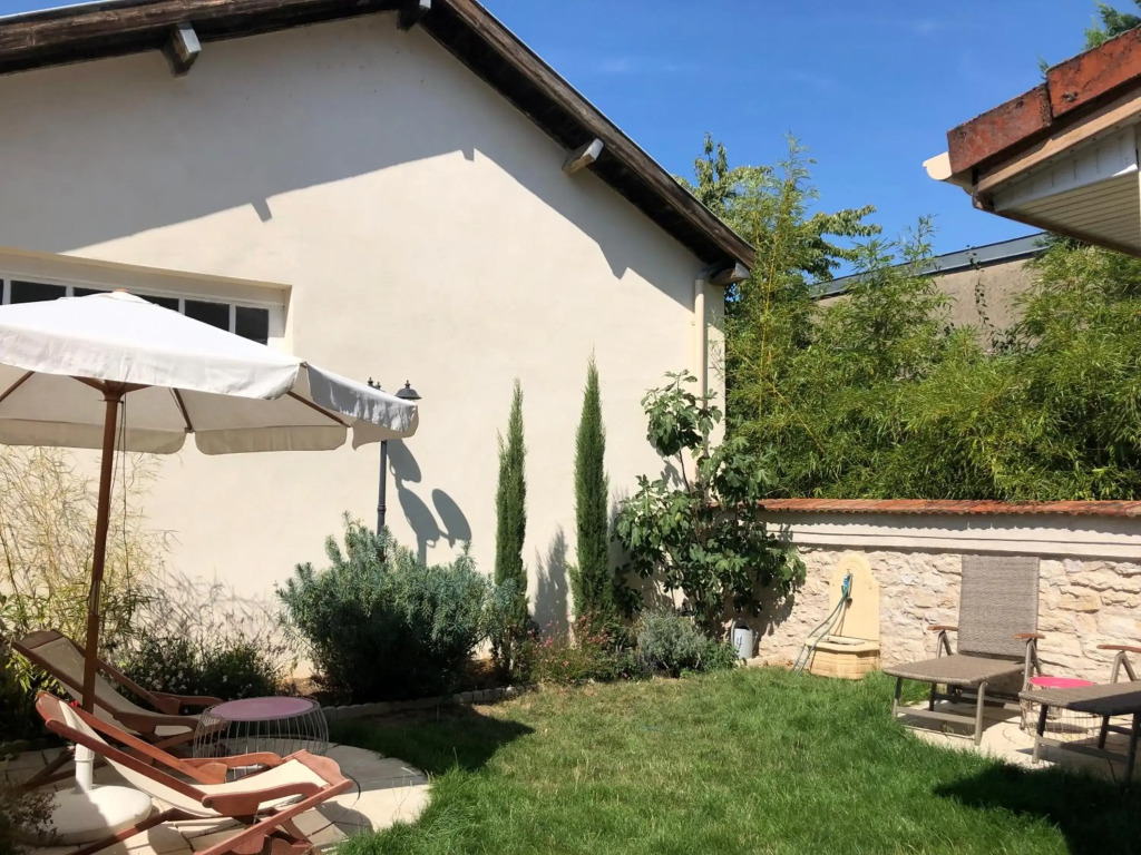studio maisonnette avec jardin