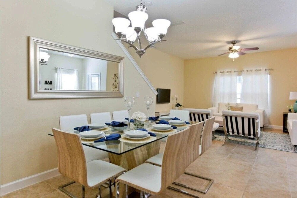 2965 Banana Palm Drive 5 Bedroom Townhouse