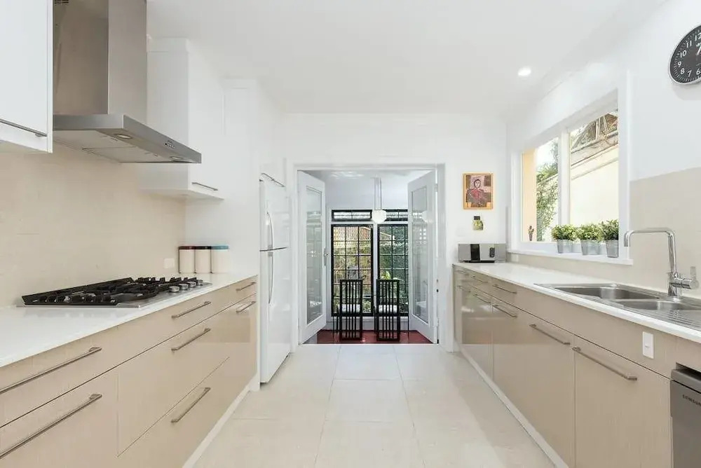 ED24 Renovated Terrace House Moments to Train