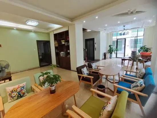 Return Homestay (Sanya Hailv Duty Free City Eternal Love Store)
