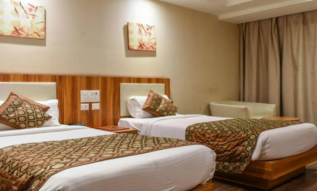 Hotel Le Roi Raipur at Raipur Railway Station