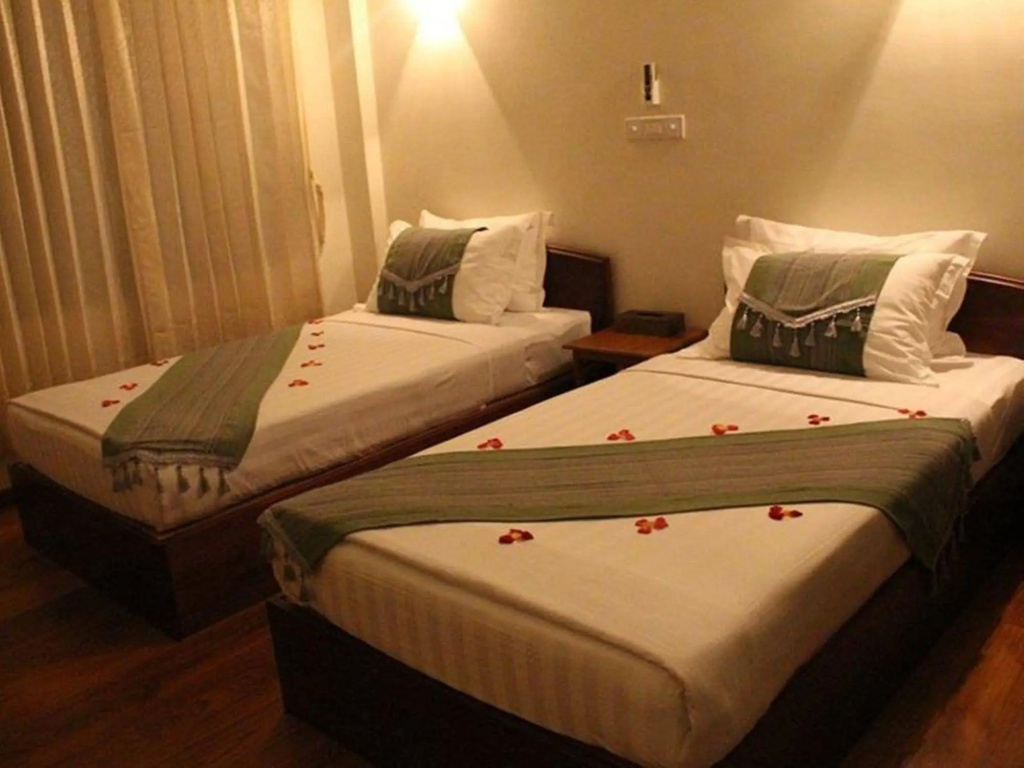 Golden Dream Hotel