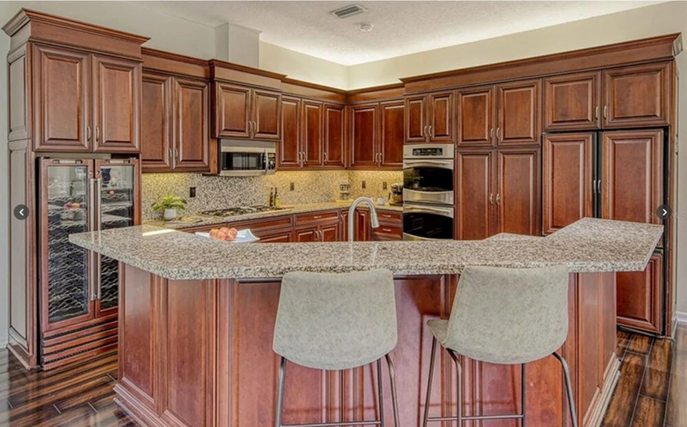 1200 Tree Bay