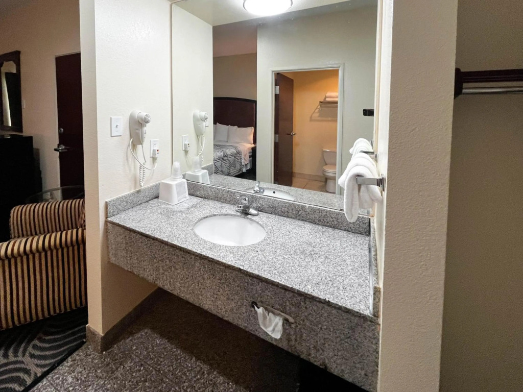 Executive Inn & Suites Breaux Bridge, LA