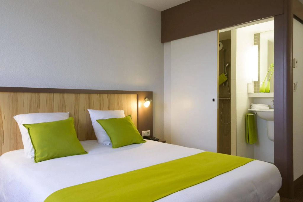 Brit Hotel Reims Croix Blandin