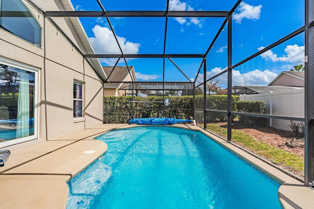 5BR Villa Private Pool & Game Room