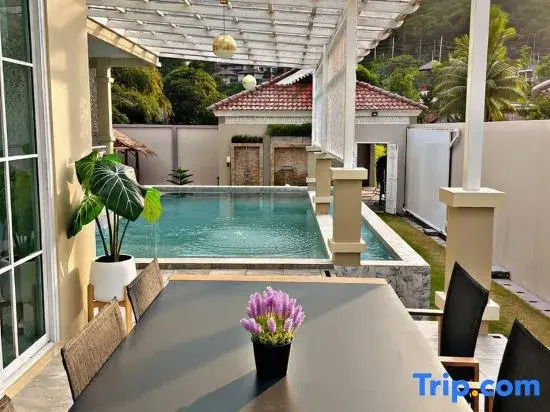 Kamala Beach Phuket - 4BR Private Luxury Pool Villa with Maid