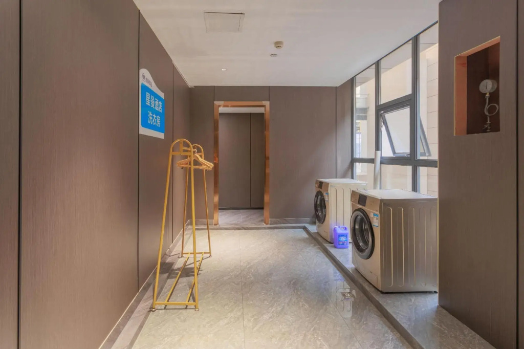 Xingman Hotel (Nanning Yudong Subway Station)