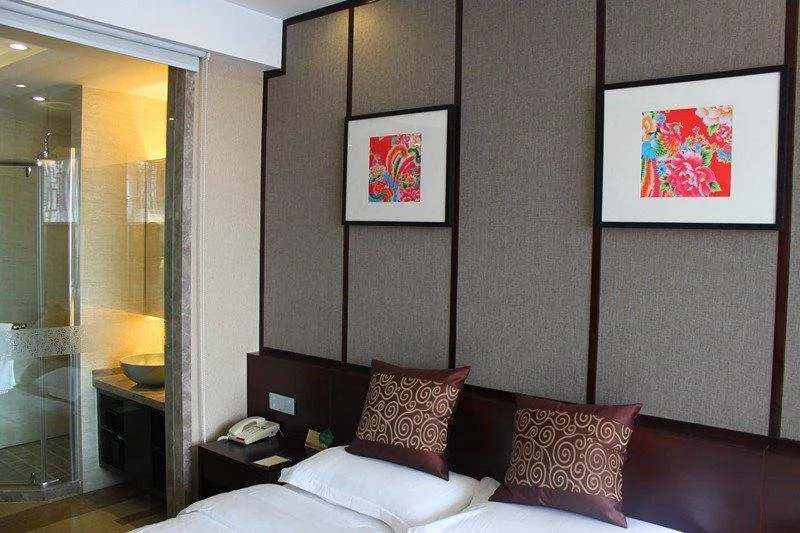Seasons Hotel